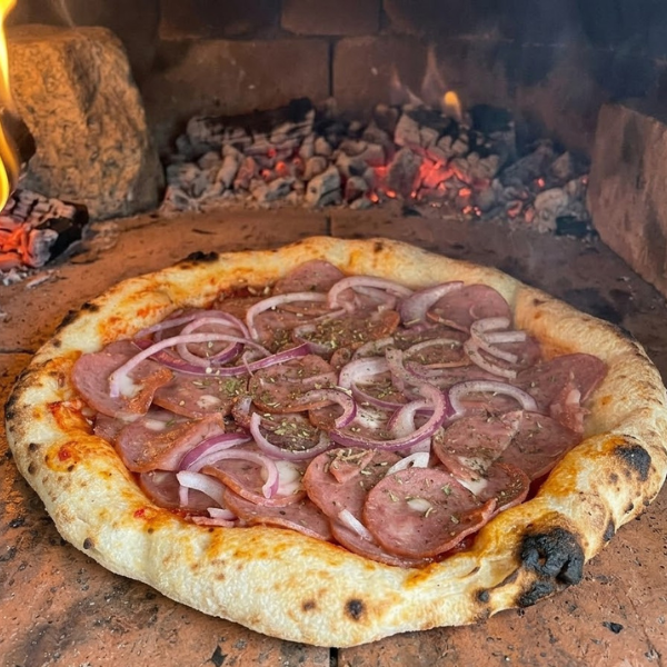 Pizza Mamãe Receitas no Forno a Lenha